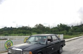 For sale: Mercedes Benz W123 200D 1990