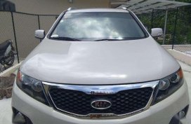 2010 Kia SORENTO White 4WD For Sale 