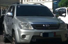 Toyota Fortuner G 2005 AT Silver For Sale 