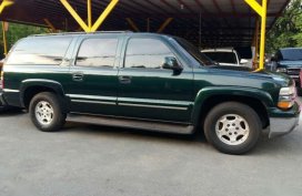 2005 Chevrolet suburban V8 green for sale 