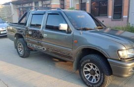 Isuzu Fuego 2000 for sale