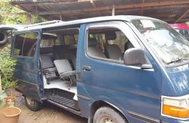 Toyota hiace commuter van
