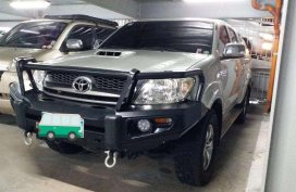 Toyota Hilux 2010 AT 4x4 for sale