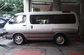 Toyota hi ace custom van