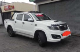 Toyota hilux 2013 diesel manual 4x2 for sale
