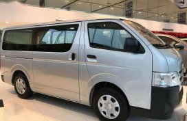 2018 Toyota HIACE Commuter BiG Discount More Freebies