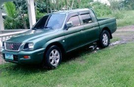 Mitsubishi Endeavor l200 pick up truck 2003 for sale 