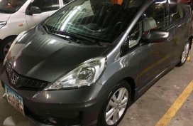 Honda Jazz 2013 1.5v top of the line for sale 