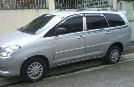 FOR SALE TOYOTA Innova 2010