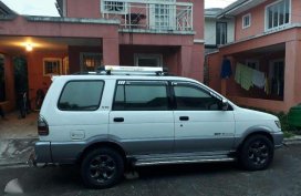 SELLING ISUZU Crosswind hi-lander xto 2003