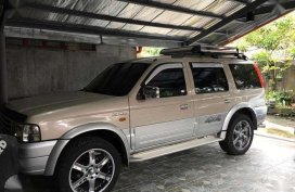 Ford Everest 2004 MT 4x4 for sale 