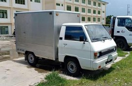 1999 Mitsubishi L300 alumvan elf for sale 
