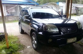 SELLING Nissan Xtrail 2005