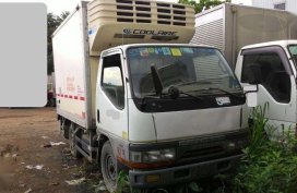 Mitsubishi Fuso Canter Reefer Van 2000