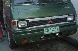 1998 Mitsubishi L300 versa van