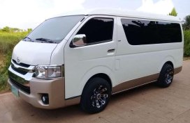 Toyota Grandia 2010 FOR SALE