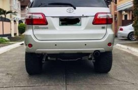 For sale Toyota Fortuner 3.0D4D 2010 Top of the Line V 4x4. ( Diesel)
