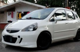 Honda Jazz 2004 gd FOR SALE