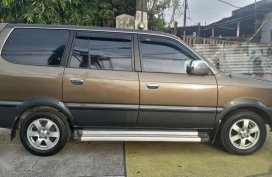 For Sale Toyota Revo 2001 model Manual trans
