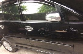 SELLING TOYOTA Innova G 2014