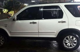White Honda Crv 2006 automatic low mileage 