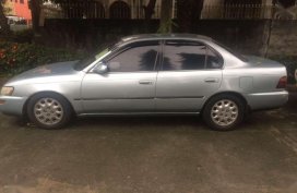 SELLING TOYOTA Corolla gli 1994