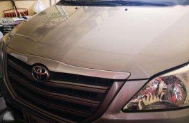 Toyota Innova 2.0 Gas E AT 2015 24km
