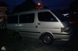 Toyota Hiace manual transmision 2003 model