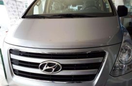 2018 Hyundai Grand Starex SS 10 str At crdi Vgt Dsl 68K ALL IN
