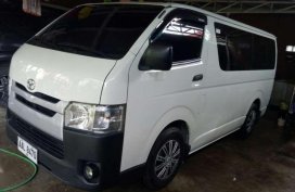 Rush! 2014- 2015 Toyota Hiace commuter