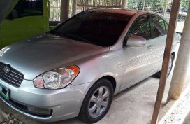 SELLING Hyundai Accent 2010