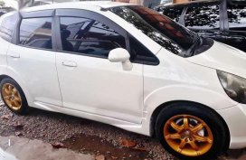 Honda Fit 2008 Pearl white FOR SALE