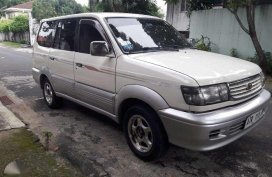 Toyota Revo LXV AT 2001 FOR SALE