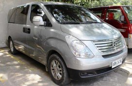SELLING HYUNDAI Grand Starex 2015