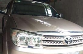 Toyota Fortuner g 2009 FOR SALE