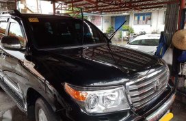 2015 Toyota Land Cruiser VX V8  automatic diesel engine