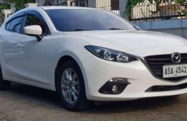 Mazda 3 hatchback 1.5 skyactiv 2015 Automatic transmission