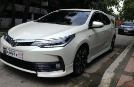 2018 TOYOTA Corolla Altis 2.0V White Pearl - TOTL - Like New