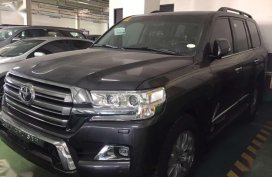 2018 TOYOTA Land Cruiser LC200 Full Option 4.5 DSL AT Prado SUV