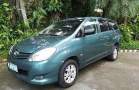 Toyota Innova E Gas 2011 FOR SALE