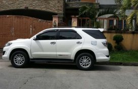2014 TOYOTA FORTUNER V Top of the line 4x2