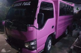2013 Isuzu NHR fb body for sale 
