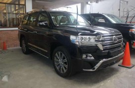 2018 Toyota Land Cruiser VX Platinum Edition Dubai Version