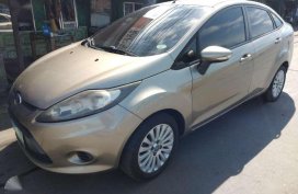 Ford Fiesta 2013 (automatic) sparkling gold rush