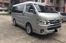 Selling my 2017 GL TOYOTA Grandia AT Color Silver