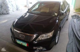 Toyota Camry 2.5V AT 2012 Black FOR SALE
