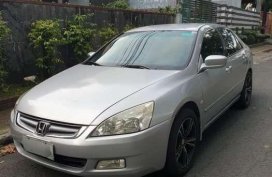 Honda Accord 2004 ivtec 17"mags for sale 