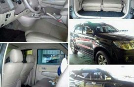 Toyota Fortuner G 4x2 2005 Leather seat cover