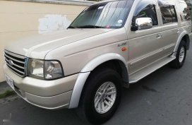 Ford Everest 4x2 diesel 2006 FOR SALE