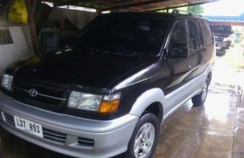 Toyota Revo sport runner 2000 FOR SALE